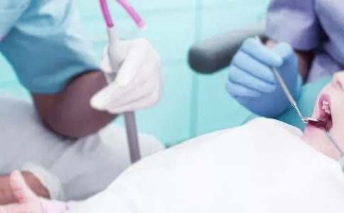 ��������700��