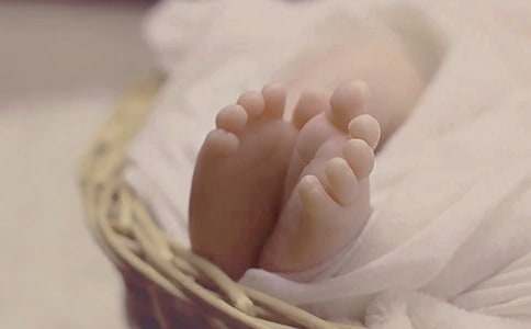 �߳�����֮������800��