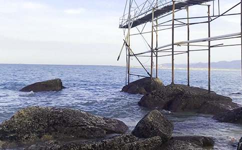 �A �󺣵�����������600��