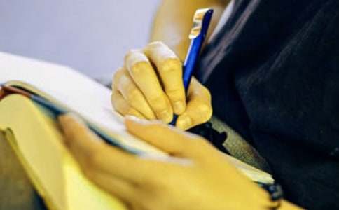 ��һ���е��µ����x�������700��