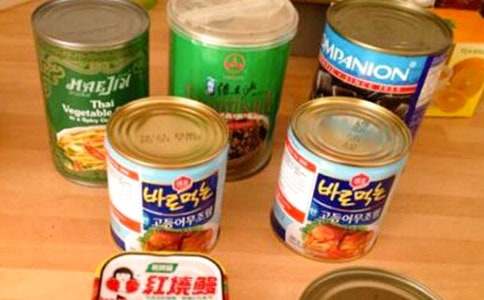 童話故事:《草地上的罐頭》