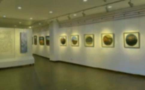 �y���^��չ������