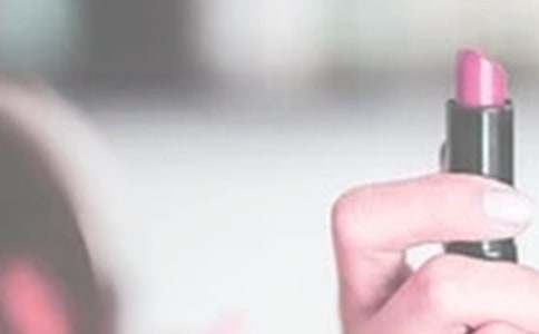 給娃娃化妝敘事作文