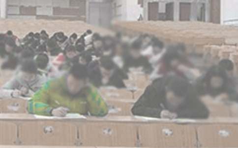 ���꼉(j��)Ӣ�Z(y��)�όW(xu��)�ڿ�ԇ��˼���ģ�ͨ��14ƪ��