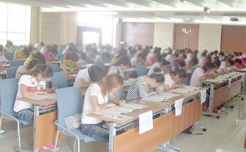 ��ͨԒ��ԇ�������x��Ʒ���x