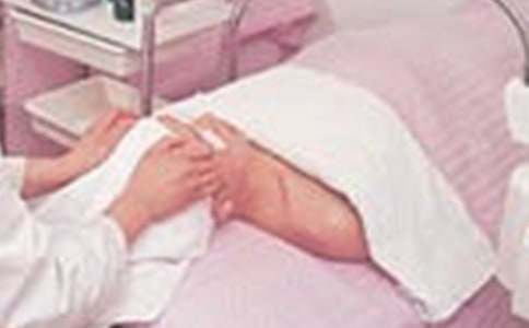 �ɾ��ĳ������ݎ����ķ���