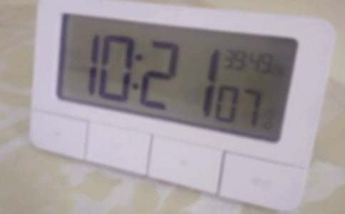 小蜜蜂鬧鐘作文