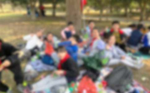 ���γ���������700��