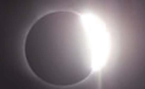 關(guān)于觀(guān)察日食的作文