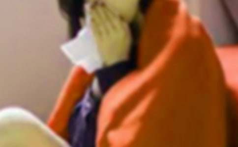 ꐱ�(qi��ng)���Գ�5�걳������ĸ�H���°��Т��-�ز�