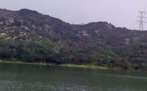 游雙泉湖水庫(kù)作文