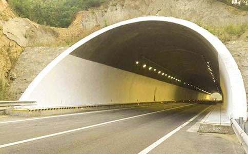 �r���������~