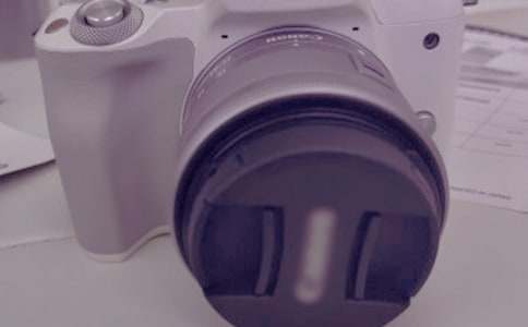 未來的照相機(jī)作文2篇