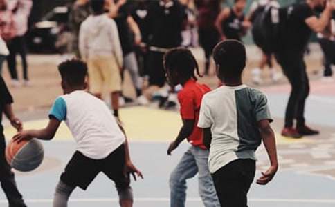 �P(gu��n)�ڄ�(d��ng)���ͯԒ����С�W(xu��)�����ģ�ͨ��22ƪ��