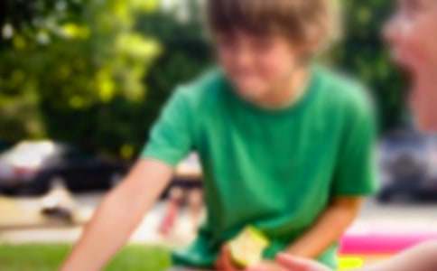 ����ͯԒ���£����ֵܵĹ���