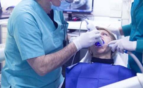 第一次獨(dú)立看牙醫(yī)作文