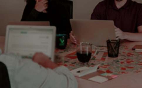 ������С���£�ͨ��25ƪ��